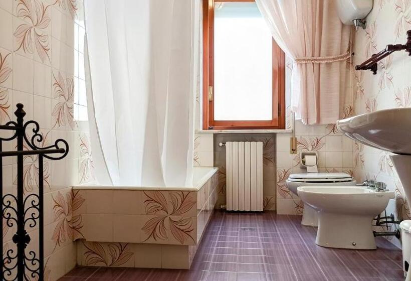 Номер Стандарт Вид на Море с Балконом, Casa Di Tota   Affittacamere