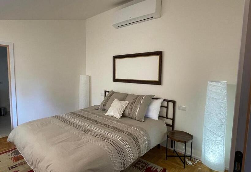 اتاق لوکس با تخت بزرگ, Villa D Alba Guest House