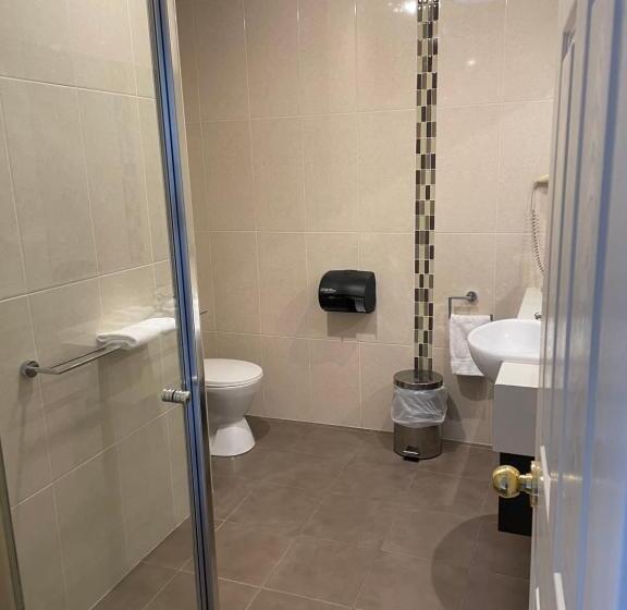 Family Suite, Hibernian