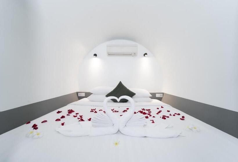 Вилла 3 Спальни, Tunnel Urban Retreat
