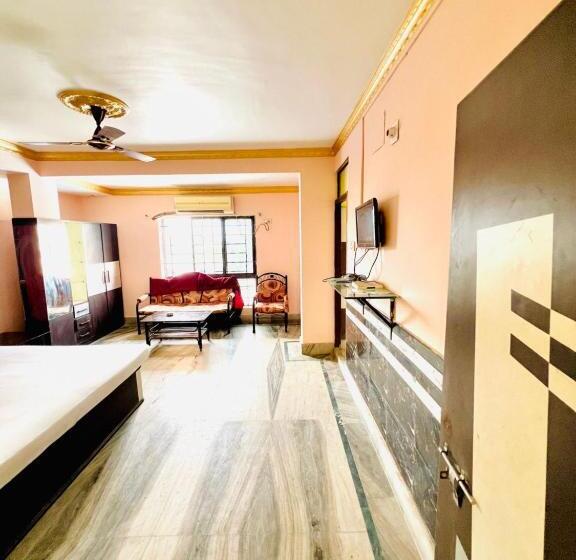 トリプルクラシックルーム, Goroomgo Relyef Inn Kolkata   Fully Air Conditioned