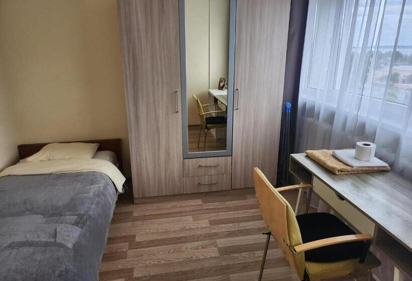 اتاق استاندارد یک نفره با چشمانداز دریا, Central Shared Flat   Quiet Private Room