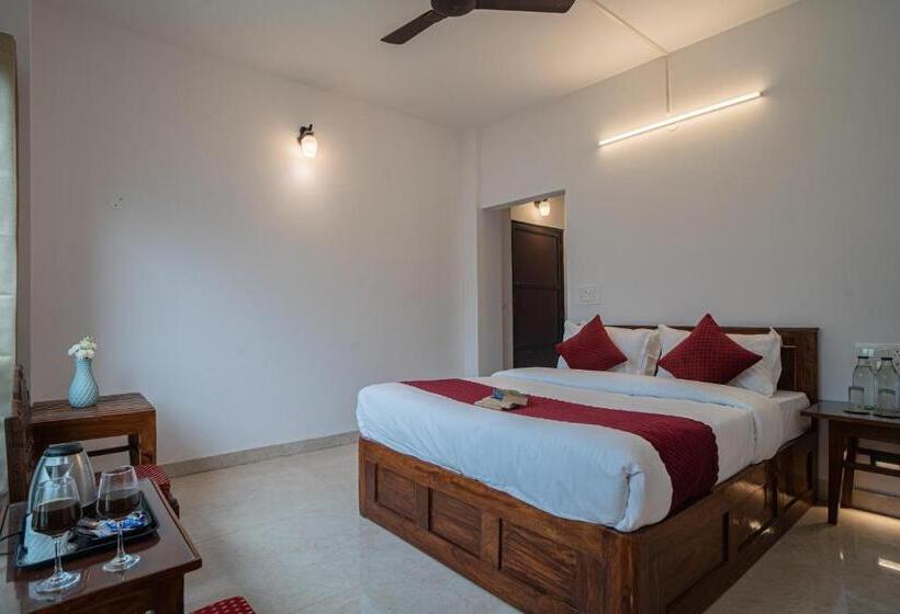 经济房, Captain Resorts