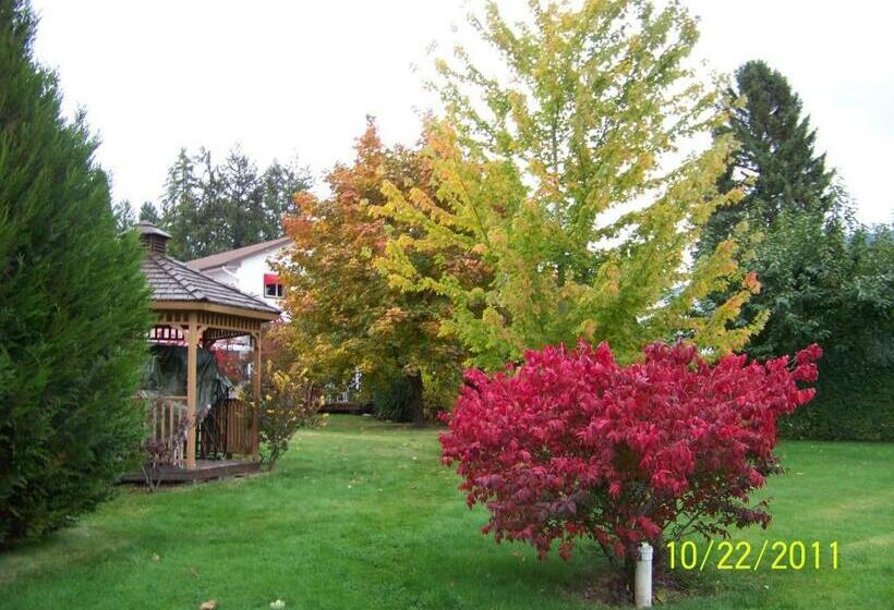 家庭间, Bavarian Orchard Motel
