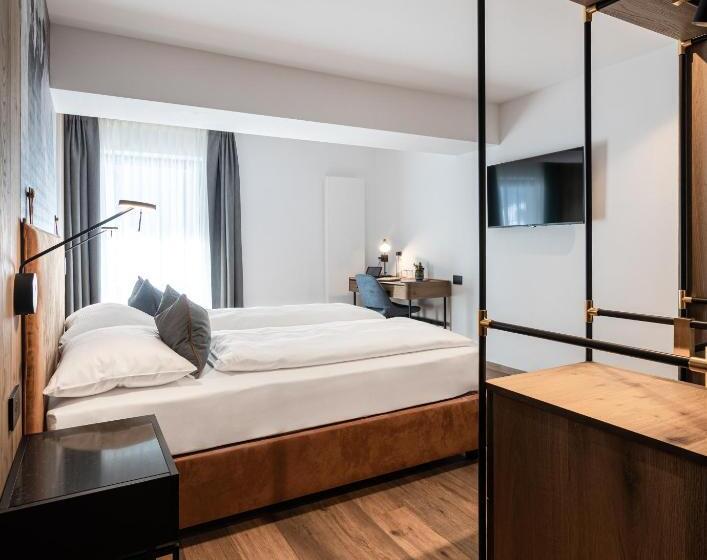 Quarto Estandar com Sacada, Linder Cycling