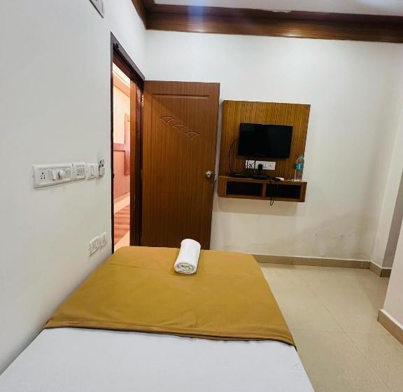 豪华单人间, Embassy Grand Boarding And Lodging