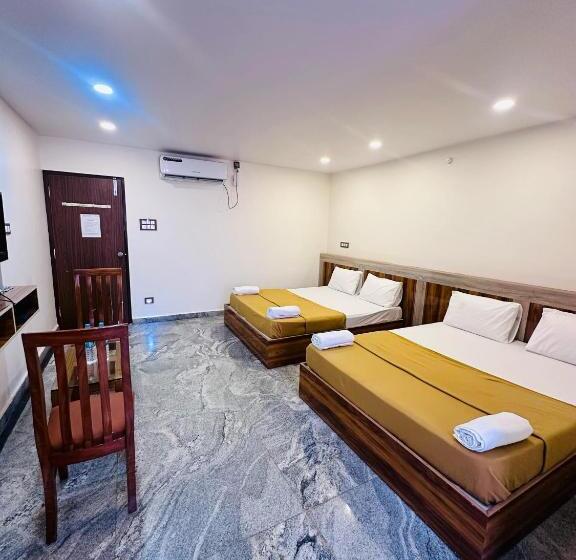豪华家庭房间, Embassy Grand Boarding And Lodging