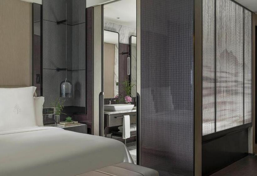 Номер Премиум, Four Seasons Hotel Hangzhou At Hangzhou Centre