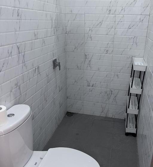 Quarto Estandar, Kiwi Guest House