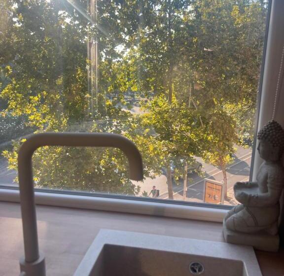 آپارتمان 2 خوابه, Govi Apartment Al Centro Di Tirana