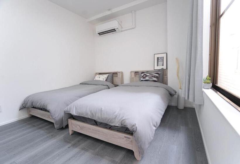 Quarto Economy, Zaito Tokyo Skytree Yokokawa Ii Studio 天空树旁舒适型民宿 宅东横ii号店