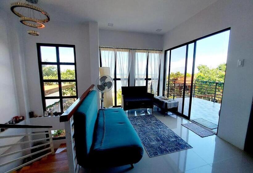 디럭스 룸, Sea Breeze Beach House Near Sandbars And Beaches And Near To Danao Port