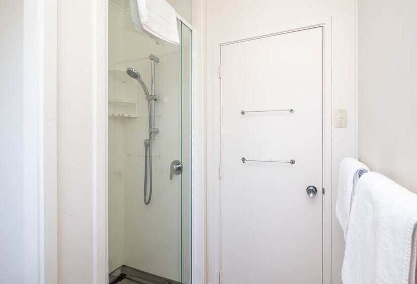 Апартаменты 1 Спальня, Chevron Motel