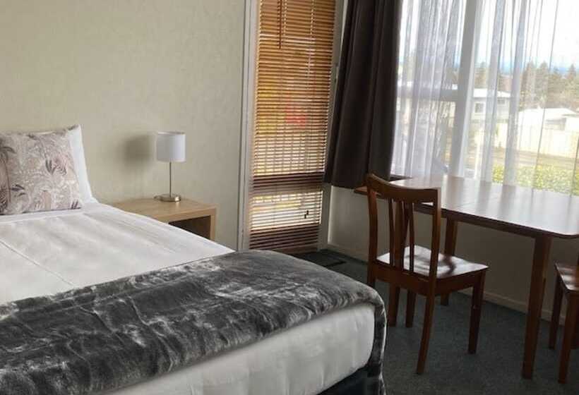 Студия Стандарт, Chevron Motel