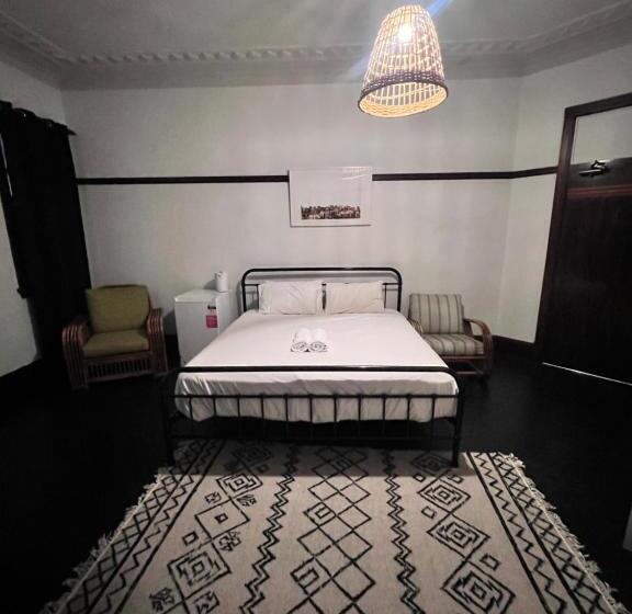 스탠다드 룸 킹사이즈 침대, Charing Cross
