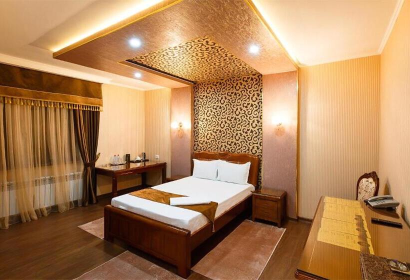 سوییت, Salut Hotel Almaty