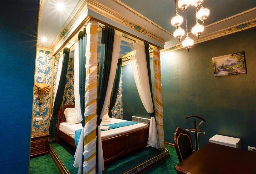 سوییت لوکس, Salut Hotel Almaty
