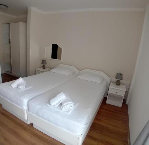 Triple Room Sea View, Xanadu