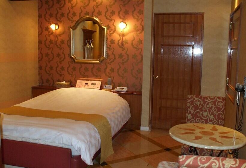 Quarto Economy, Large   Adults Only