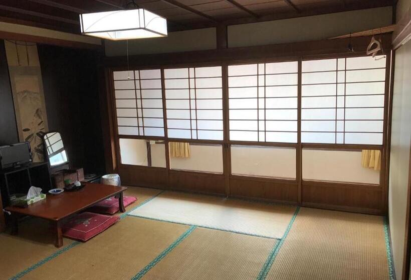 Трежместный Номер Economy, Niko Ryokan