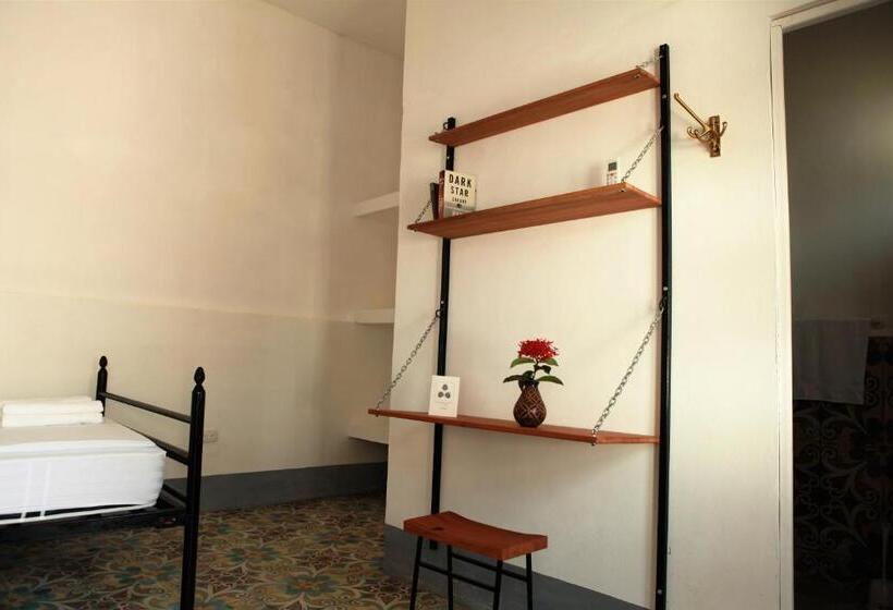 스탠다드 발코니 룸, Hostal La Tortuga Booluda
