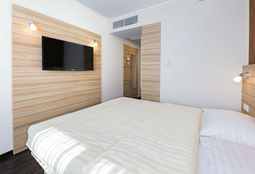 Номер Стандарт, Leonardo Boutique Hotel Linz City Center
