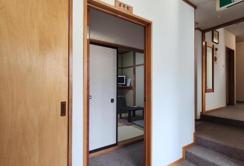 标准单人间共用浴室, Minshuku Kojima