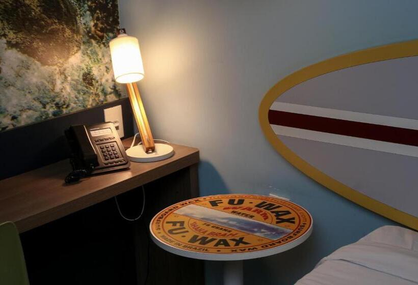 Номер Стандарт, Delphin Surf
