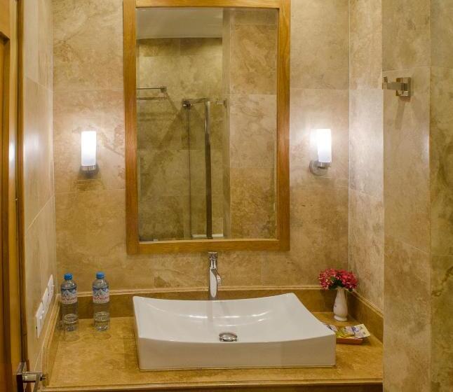 اتاق لوکس با تخت بزرگ, Taypikala Deluxe Valle Sagrado