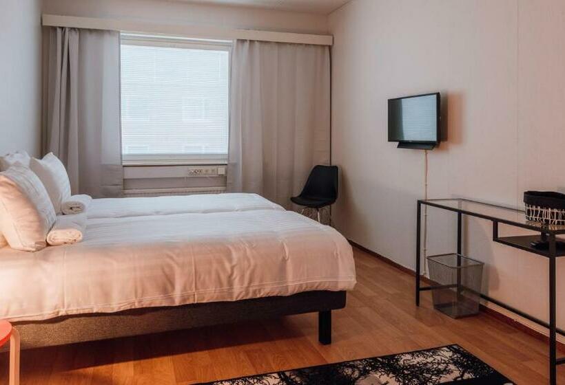 Quarto Standard Casa de Banho Partilhada, The Rooms Airport   20rooms