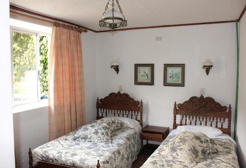 Triple Room Sea View, Hosteria Iloca
