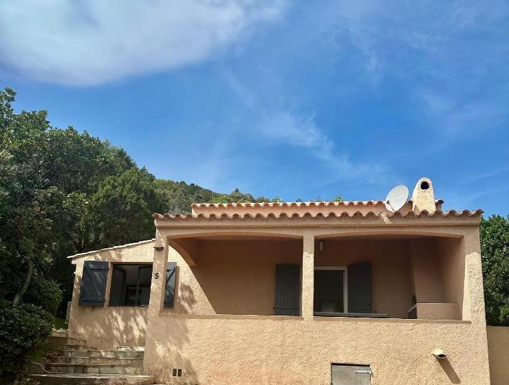 Дом 2 Спальни, Residence U Latonu