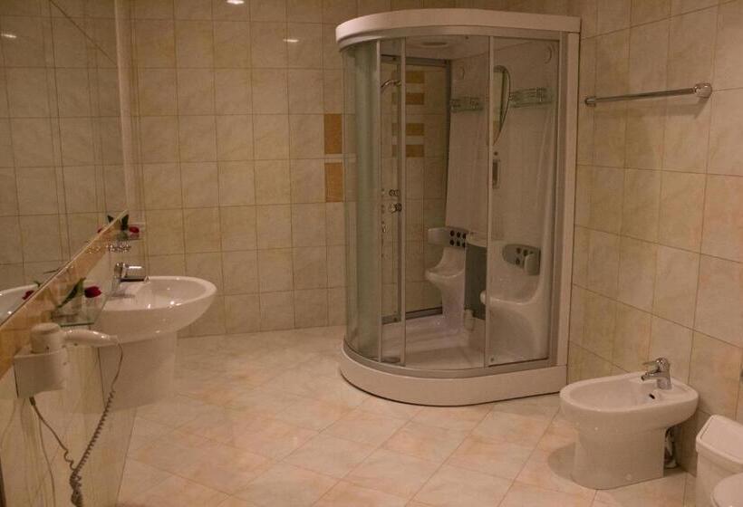 מיטת קינג בסוויטה, Alir