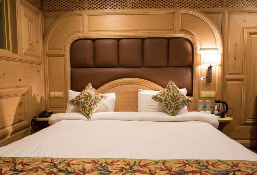 Номер Deluxe, Imperial Resorts