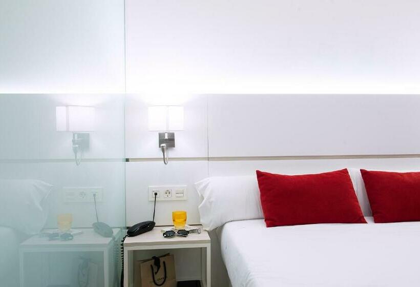 Номер Стандартный с Видом, Pompaelo Plaza Del Ayuntamiento & Spa