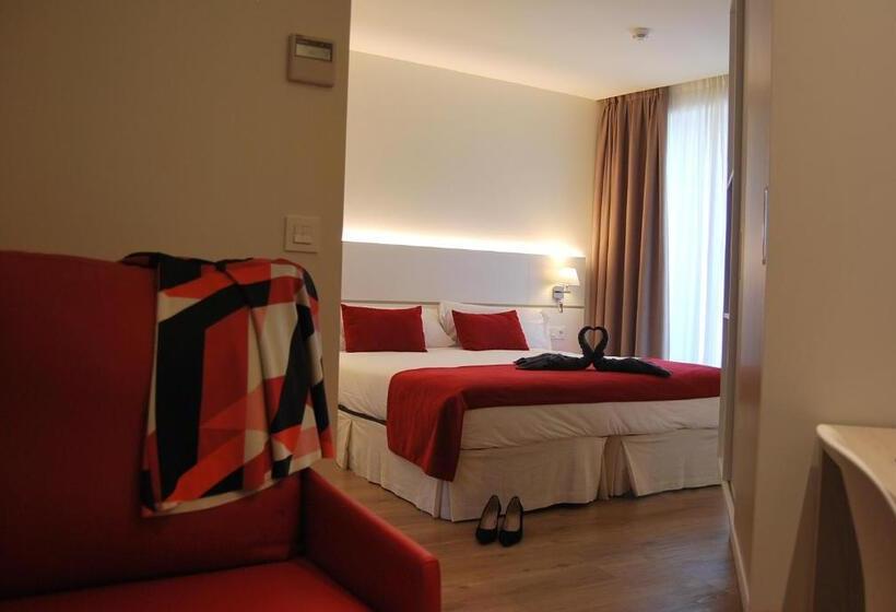 Номер Стандартный с Видом, Pompaelo Plaza Del Ayuntamiento & Spa