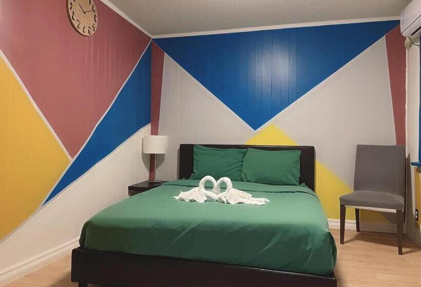 小型套房, Stop 21 Motel