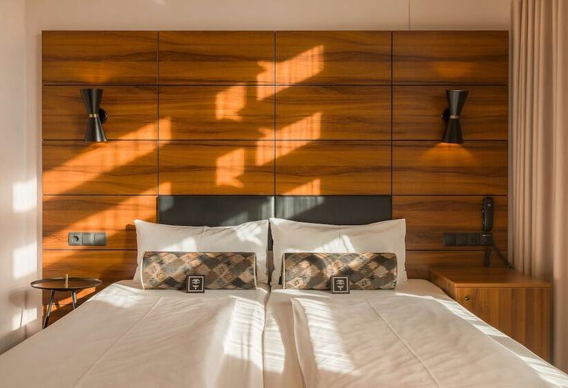 Номер Стандарт, Elaya Hotel Munich City