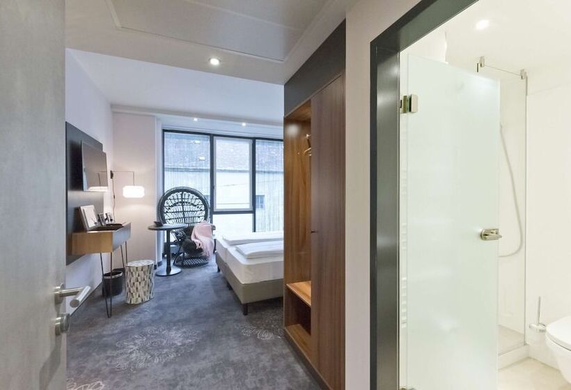 Номер Стандарт, Elaya Hotel Munich City