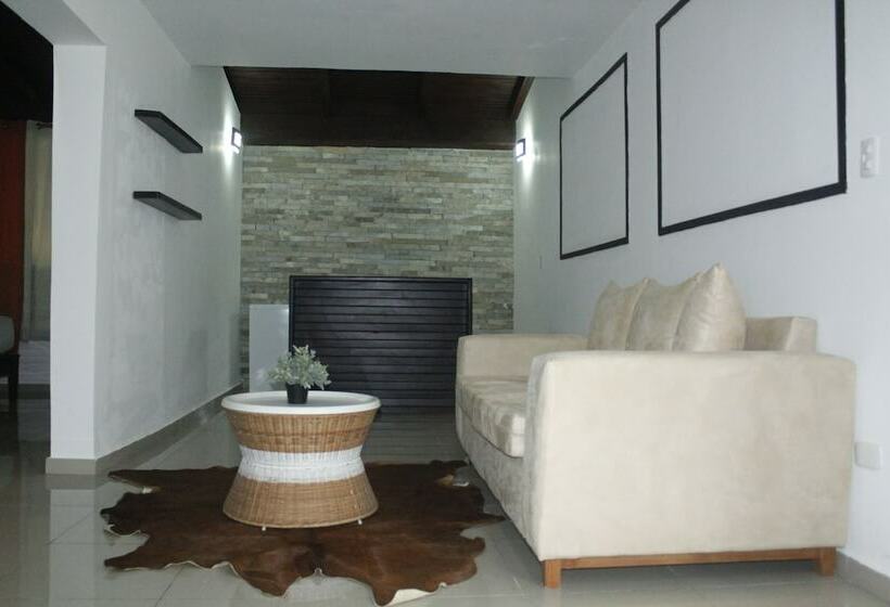 سوییت با استخر, Ahnvee Resort  Adults Only