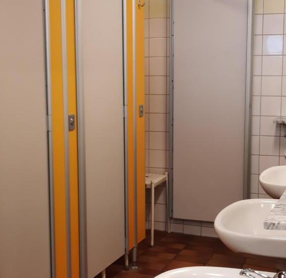کلبه ییلاقی, Bromölla Camping O Vandrarhem