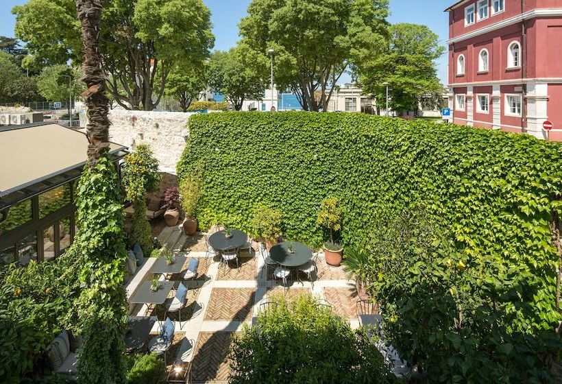 Номер Deluxe, Almayer Art & Heritage Adults Only Hotel And Dépendance Rooms