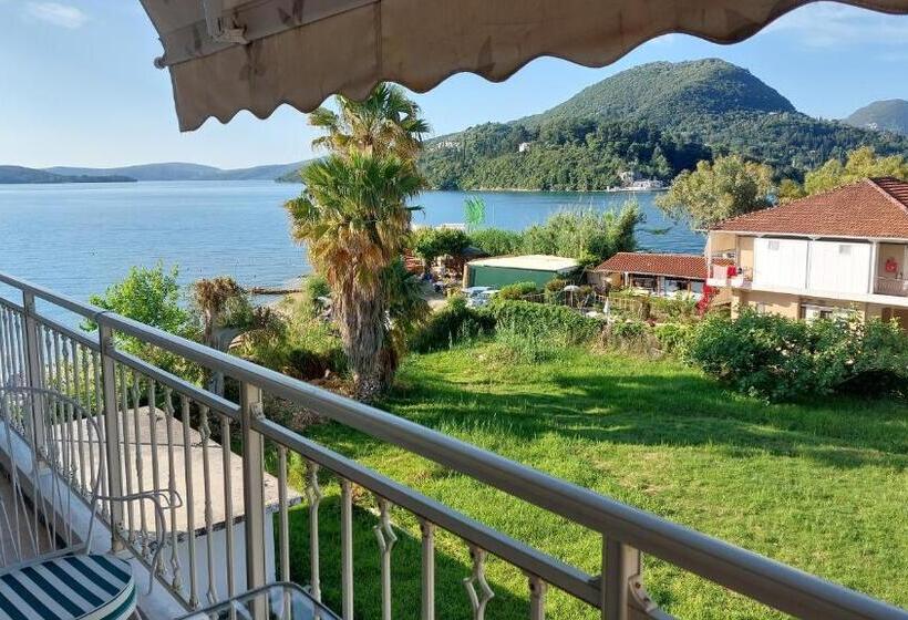 Трехместный Номер Superior, Nydri Beach