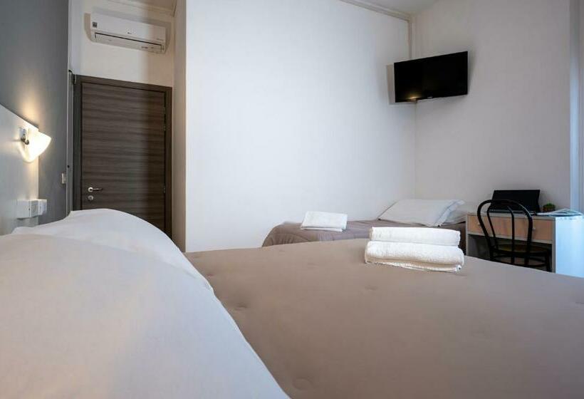Четырехместный Номер Стандарт, Amadei Hotel Blumen