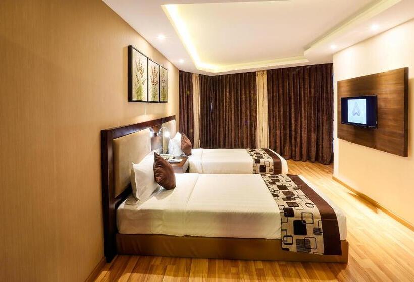 Номер Deluxe, Delta Suites