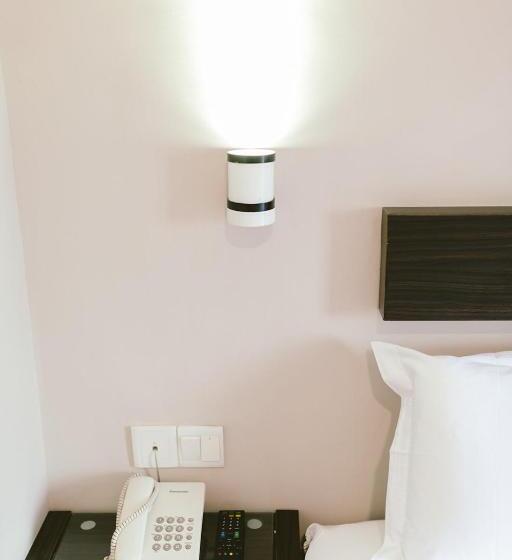 اتاق لوکس, Barelang Hotel Nagoya Batam