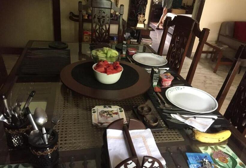 اتاق لوکس با چشم‌انداز باغ, Homestay Chateau 39