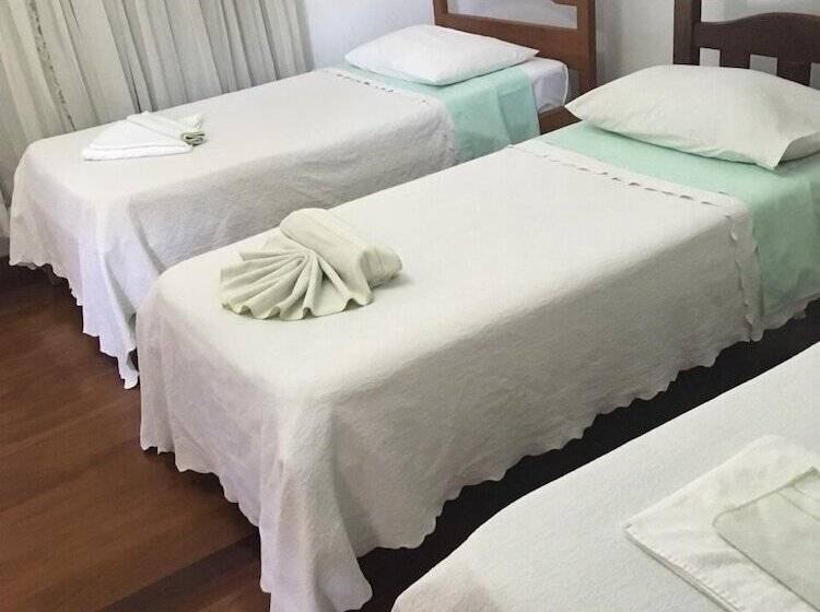 标准三人间, Grande Hotel Pozzobon
