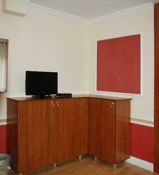 استودیوی استاندارد, Restauracja Redos