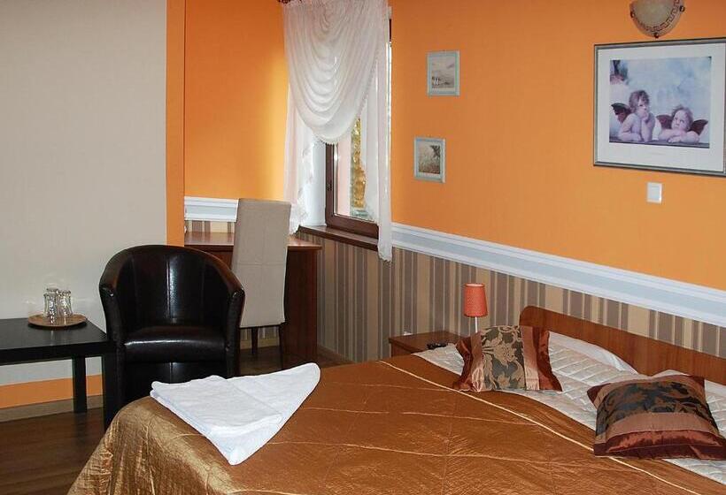 اتاق استاندارد, Restauracja Redos